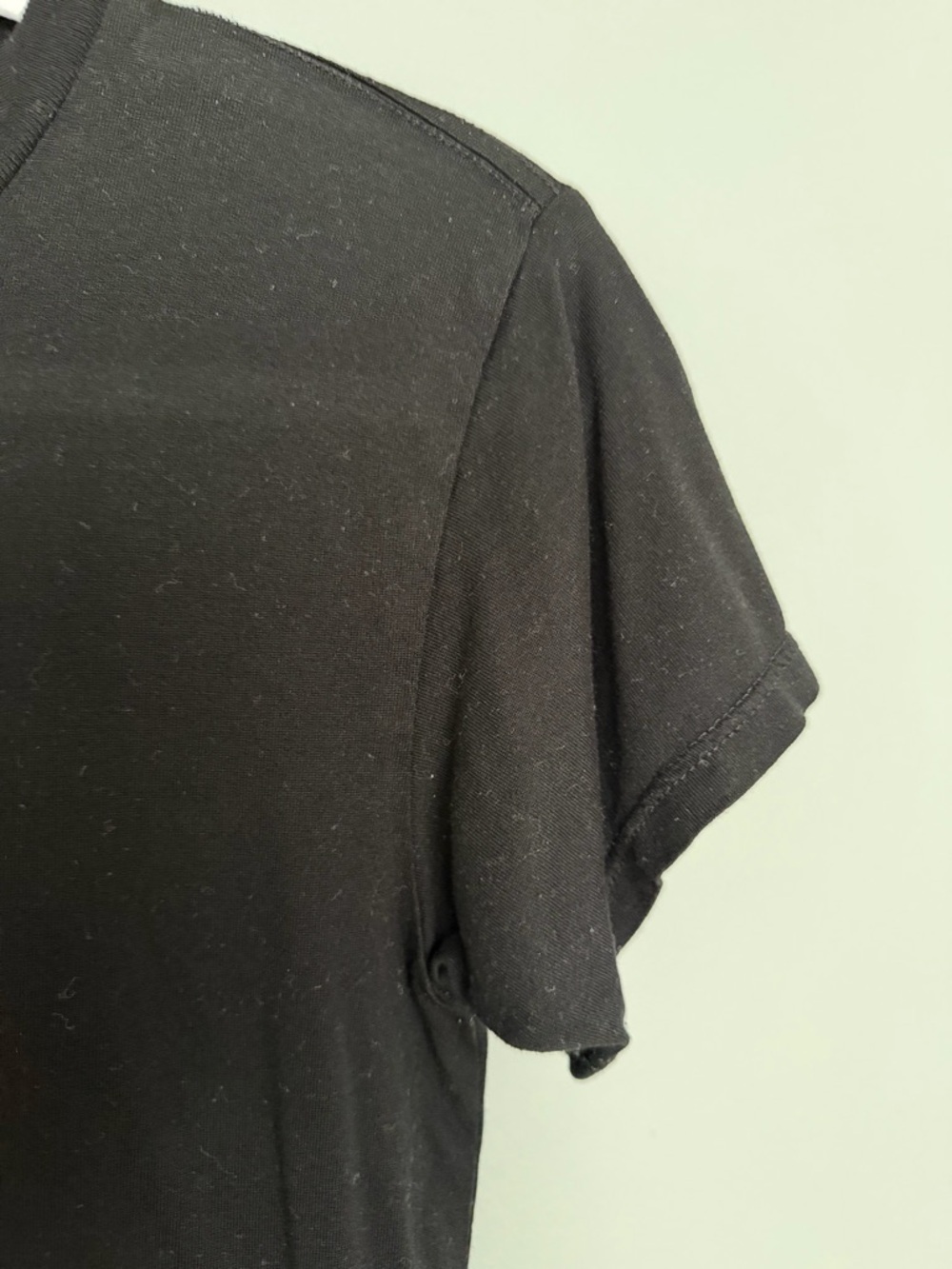 Reformation 100% Tencel Black Minimalist Short Sleeve Lightweight Tee - Picture 6 of 14